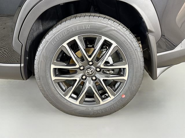 New 2026 Toyota Corolla Cross XLE AWD/4WD image 30