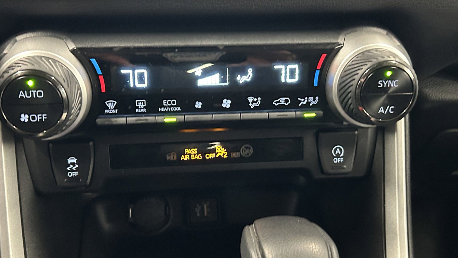 Used 2024 Toyota RAV4 XLE image 31