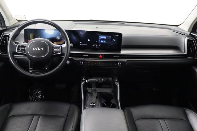 Used 2024 Kia Sorento S image 14