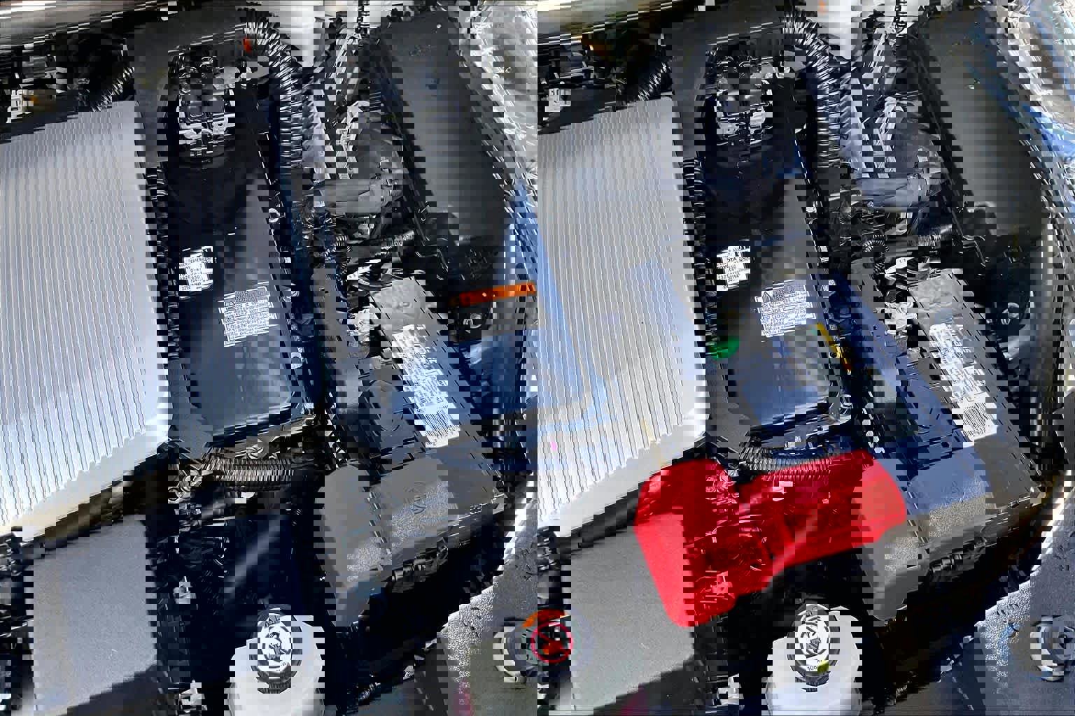 Used 2019 Toyota Prius LE w/ Carpet Mat Package image 31