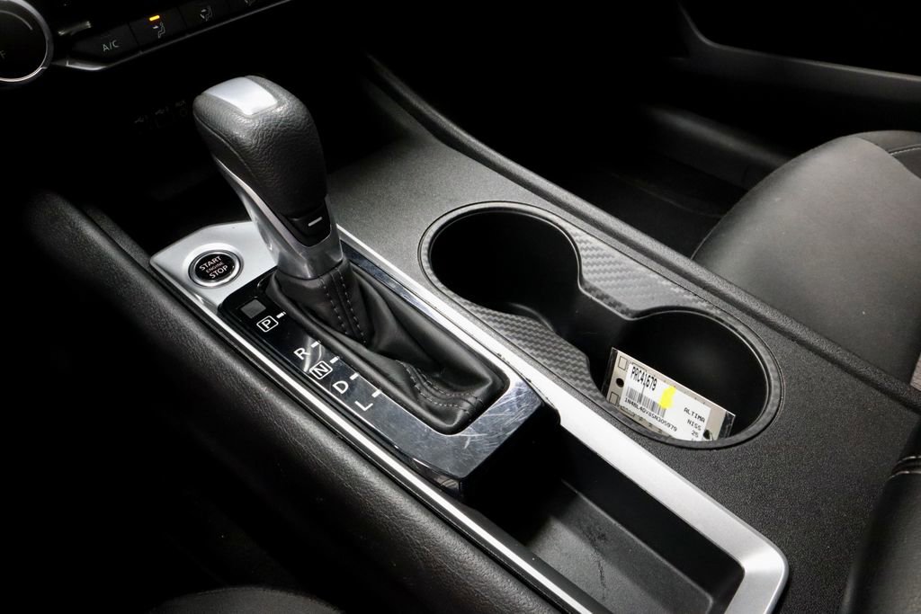 Certified 2025 Nissan Altima 2.5 SV FWD image 30