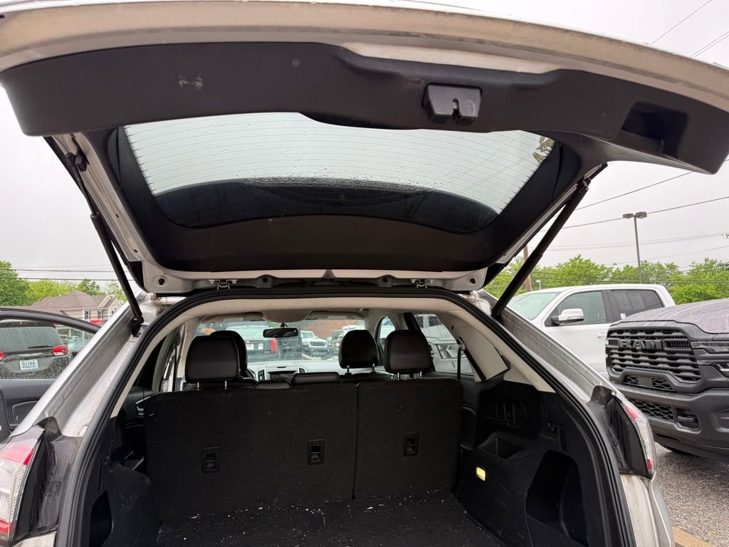 Used 2016 Ford Edge SEL w/ Equipment Group 201A AWD/4WD image 25