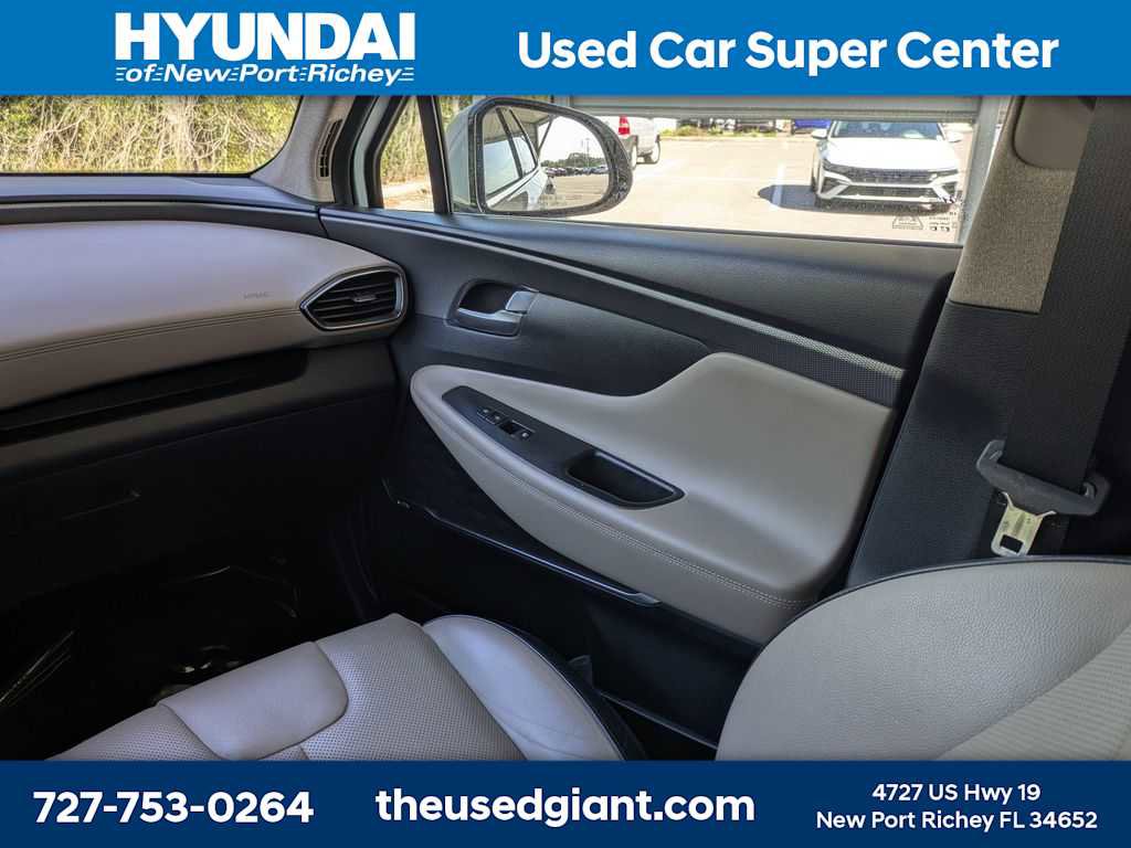 Used 2019 Hyundai Santa Fe FWD image 21