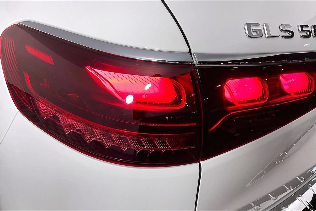Certified 2025 Mercedes-Benz GLS 580 4MATIC image 24