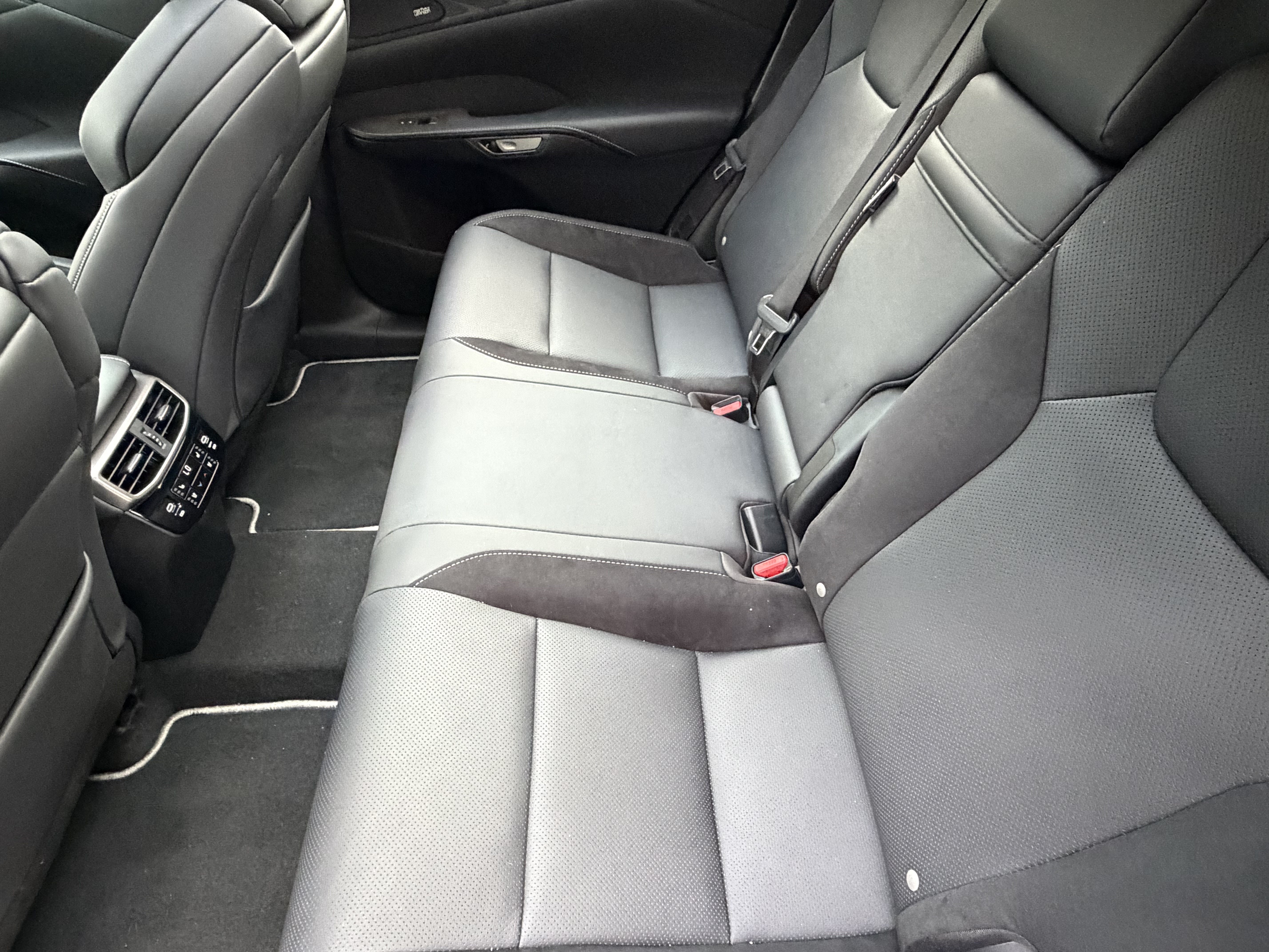 Used 2026 Lexus RX 500h F Sport w/ Convenience Package AWD/4WD image 30