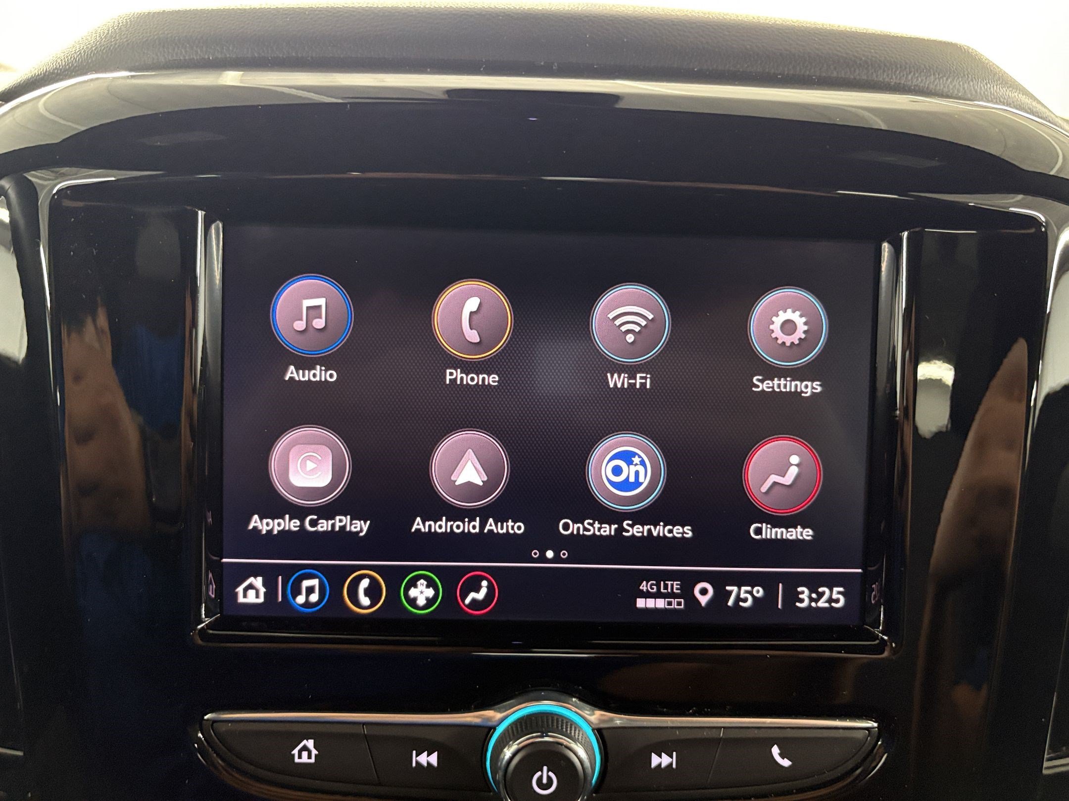 Used 2023 Chevrolet Traverse LT w/ LPO, Cargo Package FWD image 21