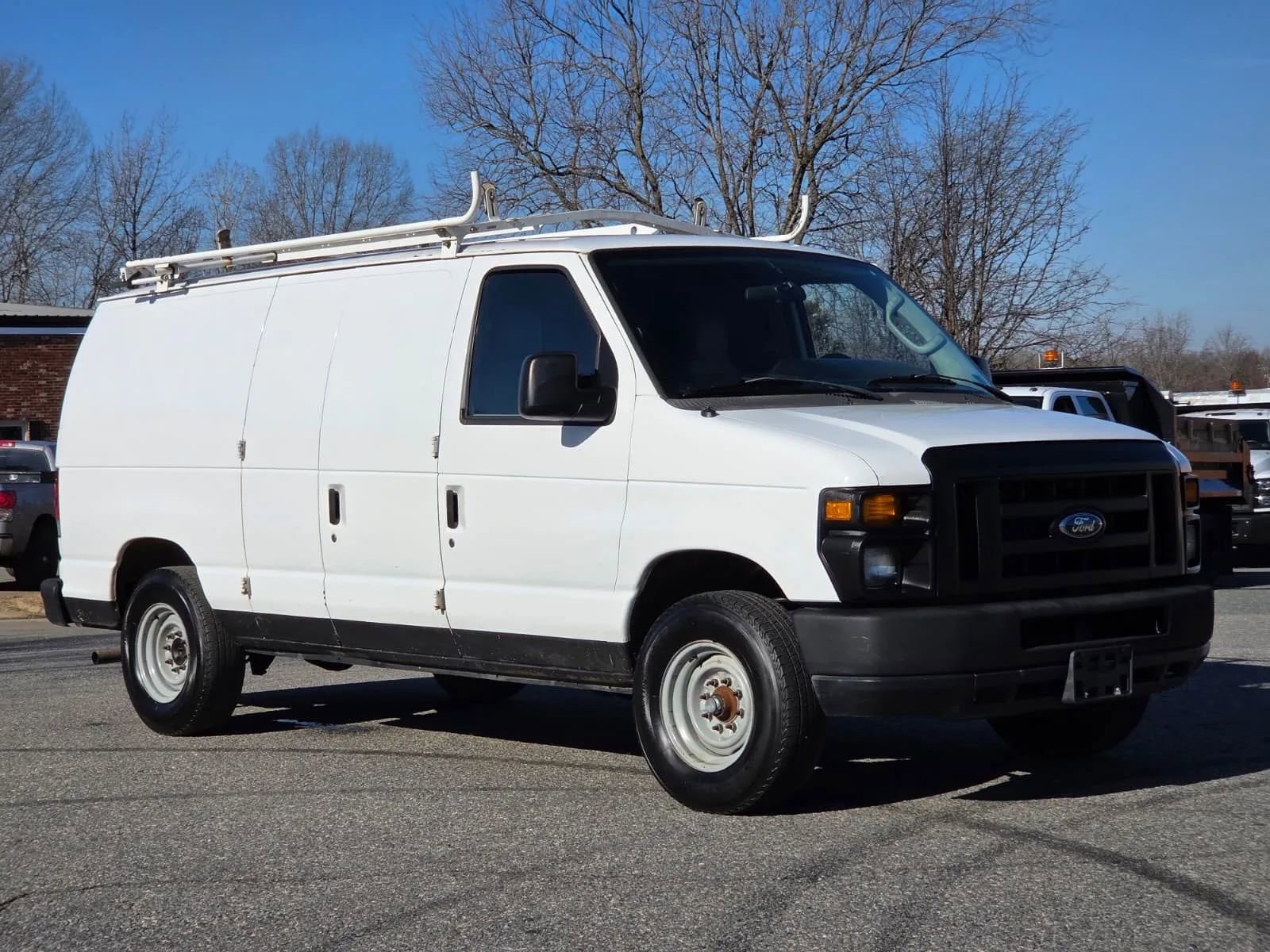 Used 2011 Ford E-150 and Econoline 150 w/ Commercial Cargo Van Pkg image 8