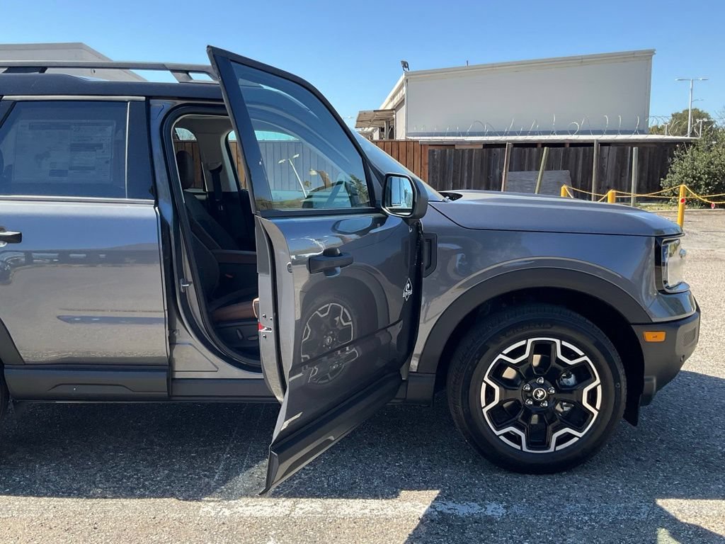 Used 2026 Ford Bronco Sport Outer Banks w/ Outer Banks Tech Package+ AWD/4WD image 41