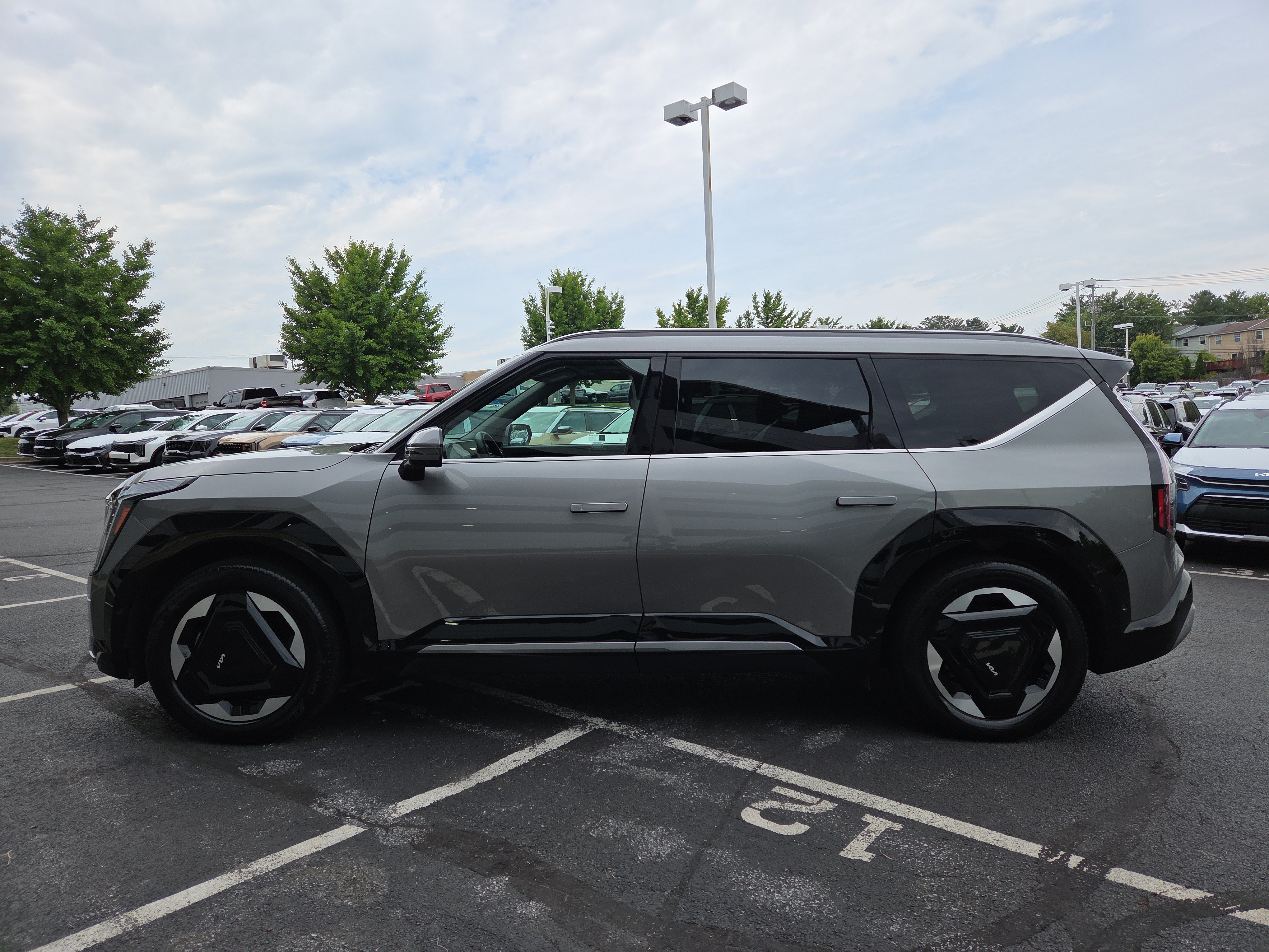 Certified 2024 Kia EV9 Land AWD/4WD image 7