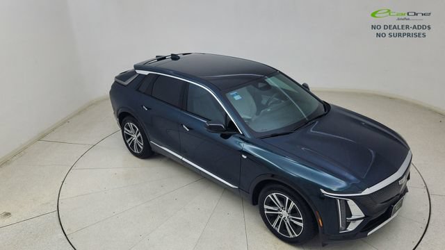 Used 2025 Cadillac Lyriq Luxury w/ LPO, Floor Liner Package RWD image 77