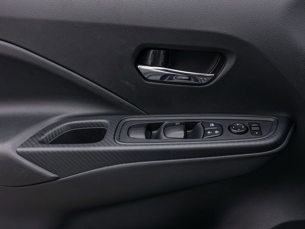 Used 2025 Nissan Versa SV w/ Trunk Package image 24