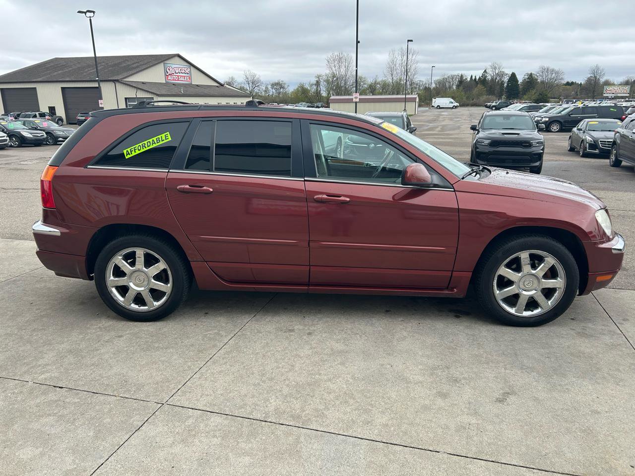 Used 2007 Chrysler Pacifica Limited FWD image 4