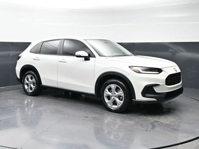 Used 2025 Honda HR-V LX image 3