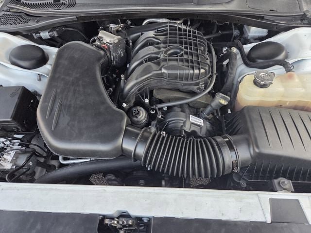 Used 2023 Dodge Challenger SXT RWD image 29