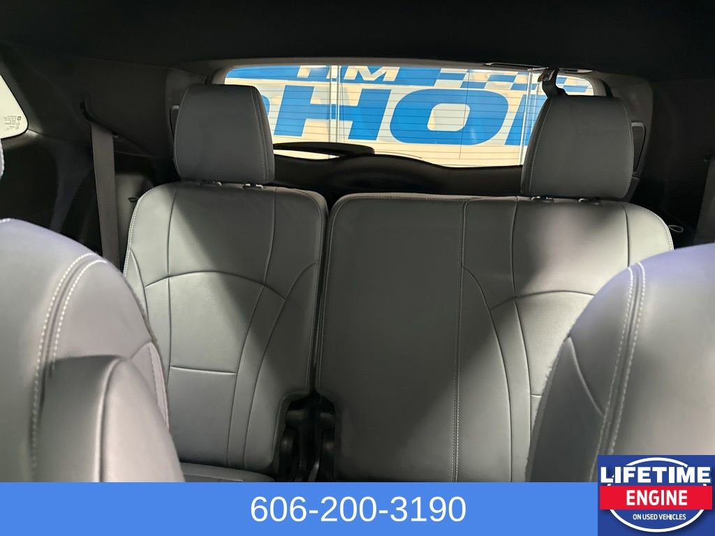 Used 2023 Buick Enclave Essence w/ Experience Buick Package image 15