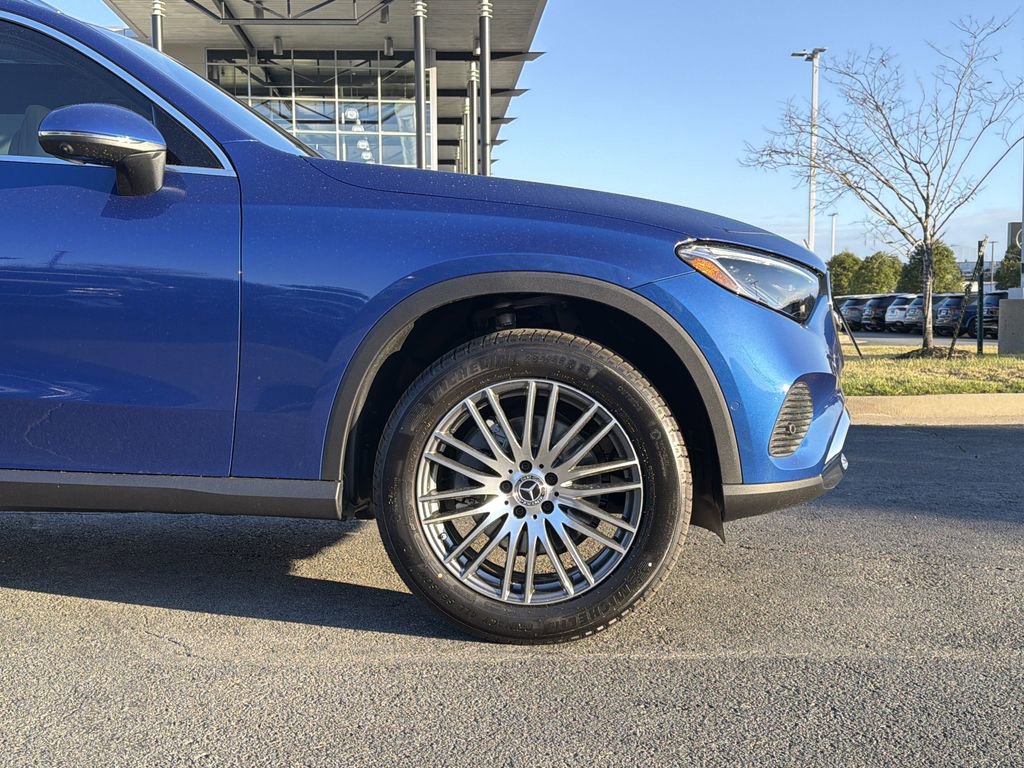 New 2026 Mercedes-Benz GLC 300 4MATIC image 9