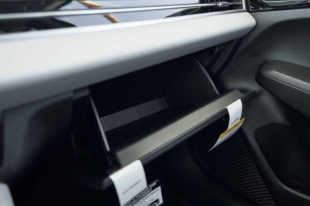 Used 2025 Mitsubishi Outlander SE FWD image 53