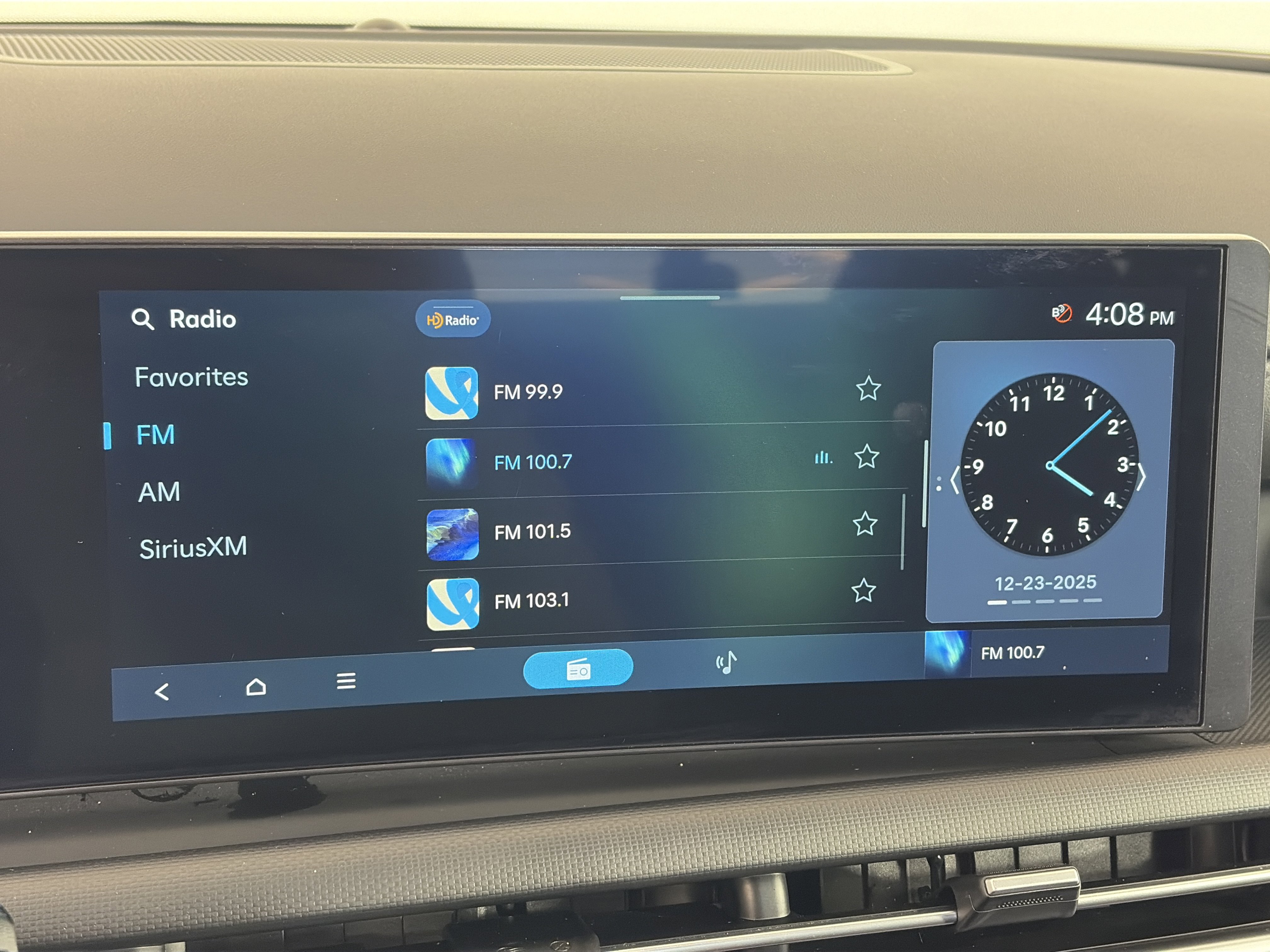 Certified 2025 Hyundai Santa Cruz SEL image 17