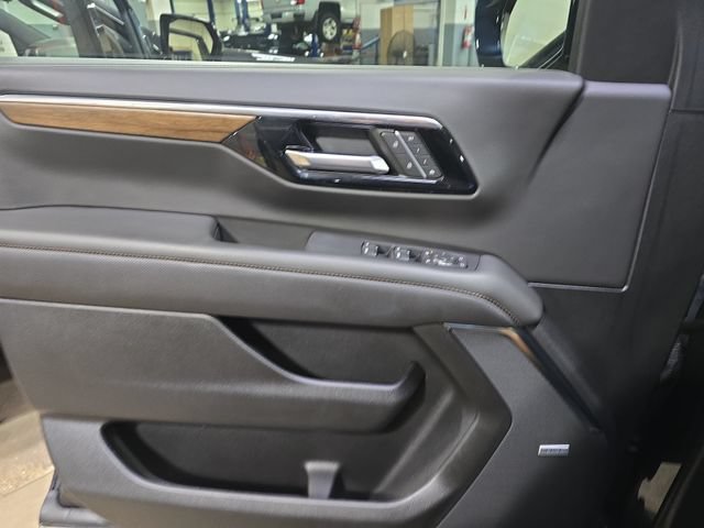 New 2026 Chevrolet Tahoe High Country AWD/4WD image 31
