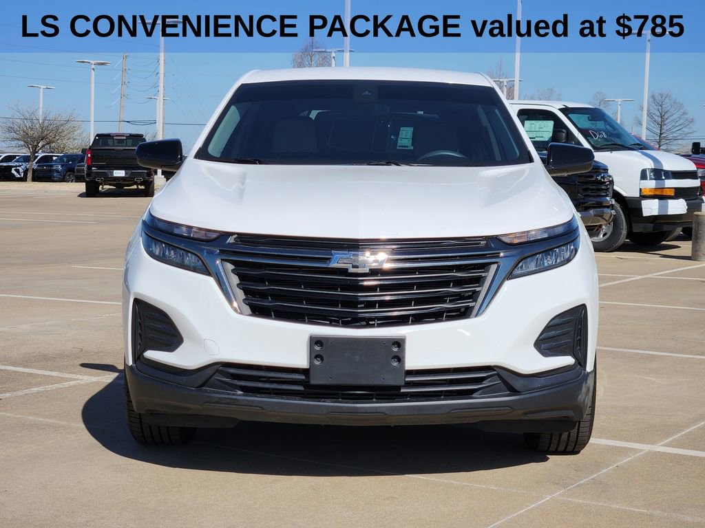 Used 2023 Chevrolet Equinox LS w/ LS Convenience Package image 3