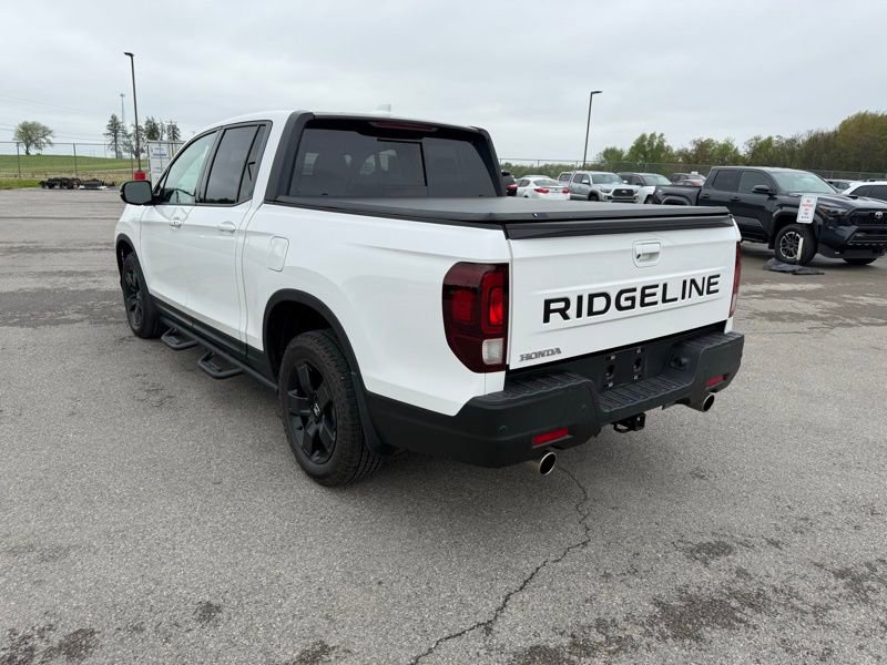 Used 2025 Honda Ridgeline Black Edition image 8