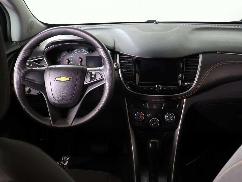 Used 2022 Chevrolet Trax LS AWD/4WD image 27