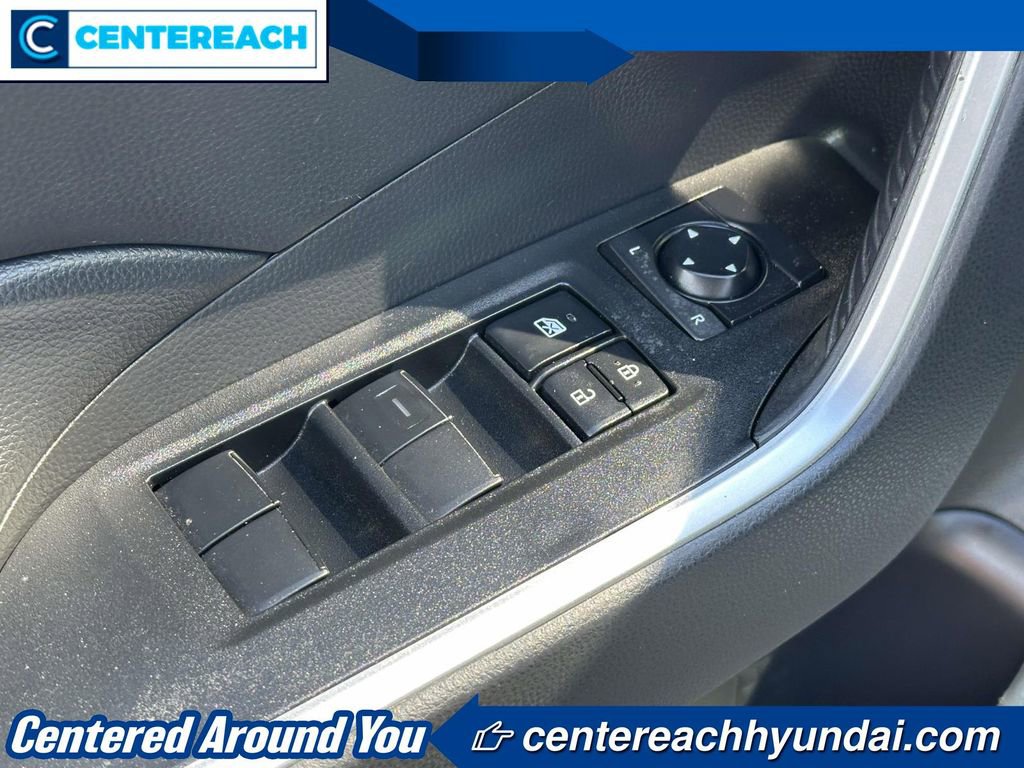 Used 2024 Toyota RAV4 LE AWD/4WD image 15