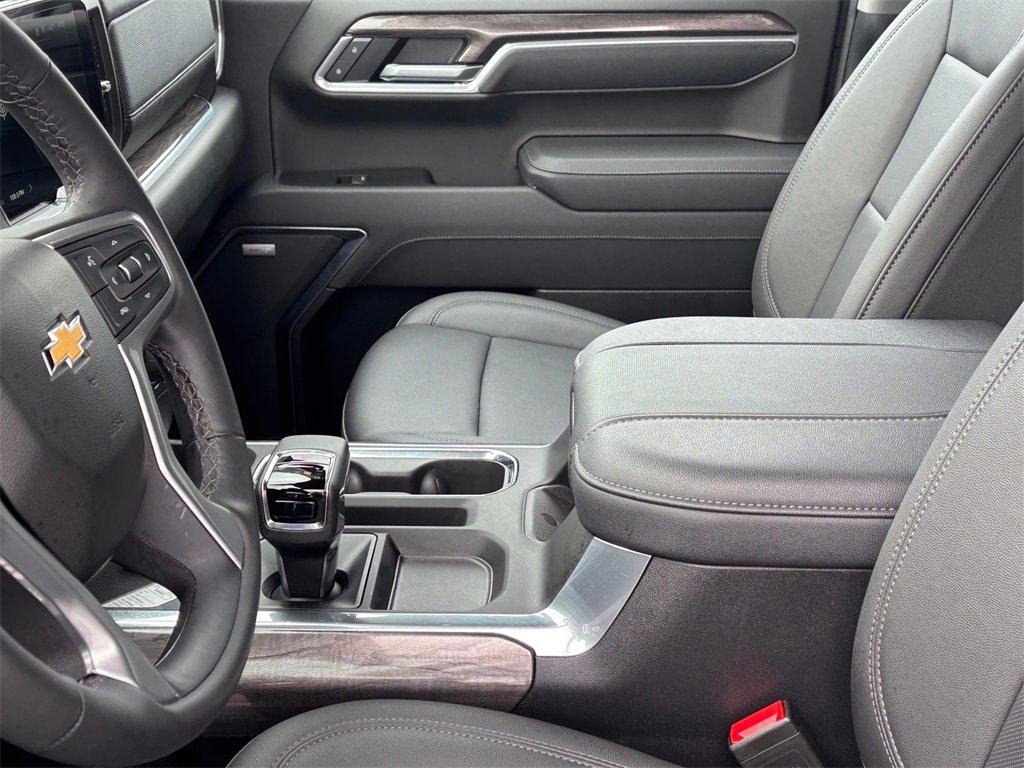 Certified 2025 Chevrolet Silverado 1500 LTZ image 11