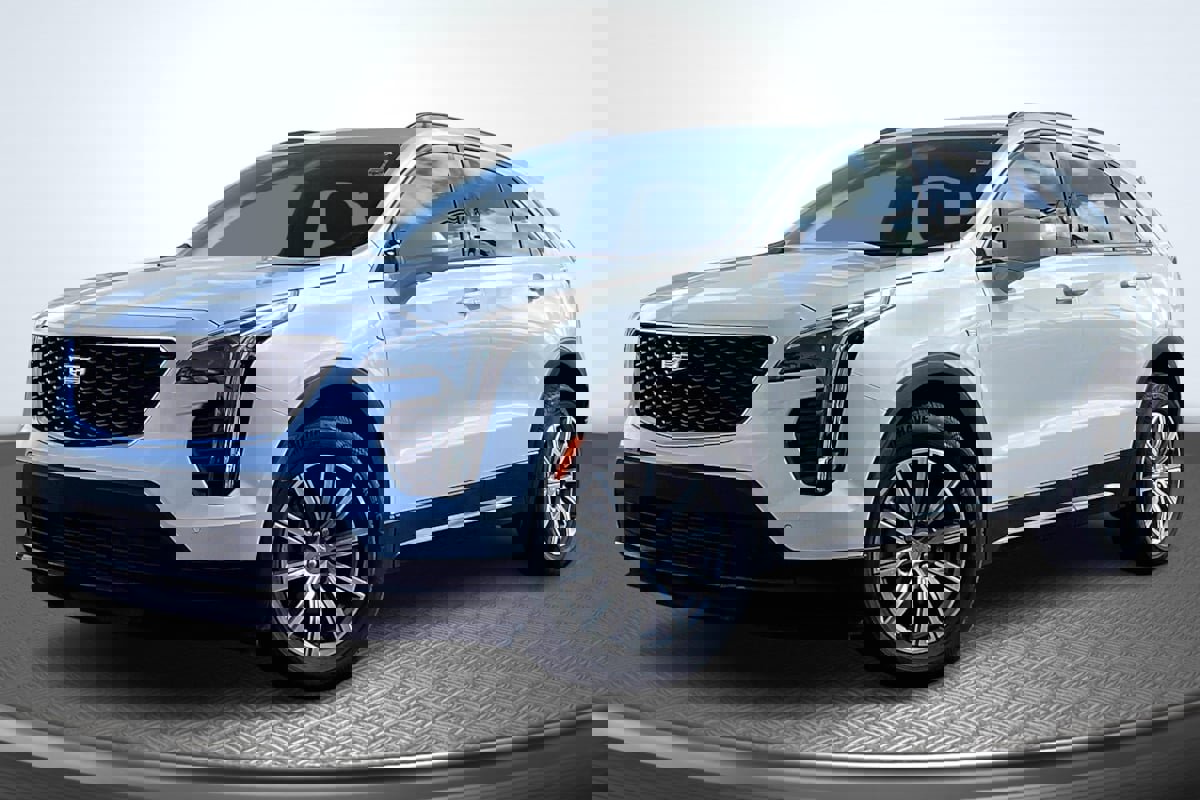 Used 2020 Cadillac XT4 Sport w/ Driver Awareness Package image 12