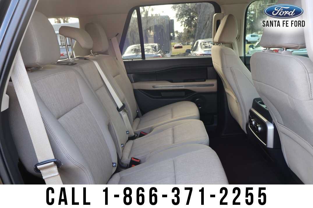 Used 2024 Ford Expedition XLT RWD image 24