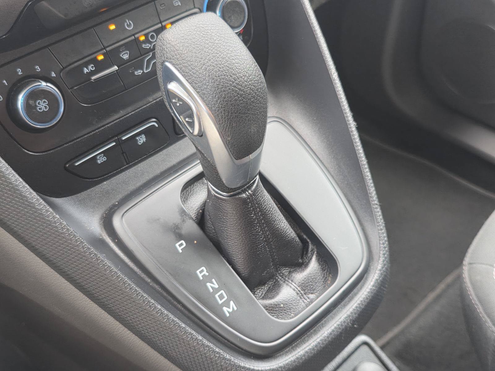 Used 2020 Ford Transit Connect XLT FWD image 15