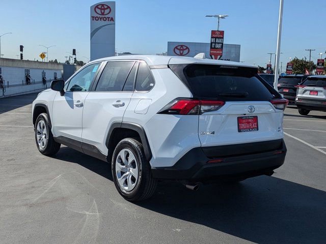 Used 2024 Toyota RAV4 LE image 11