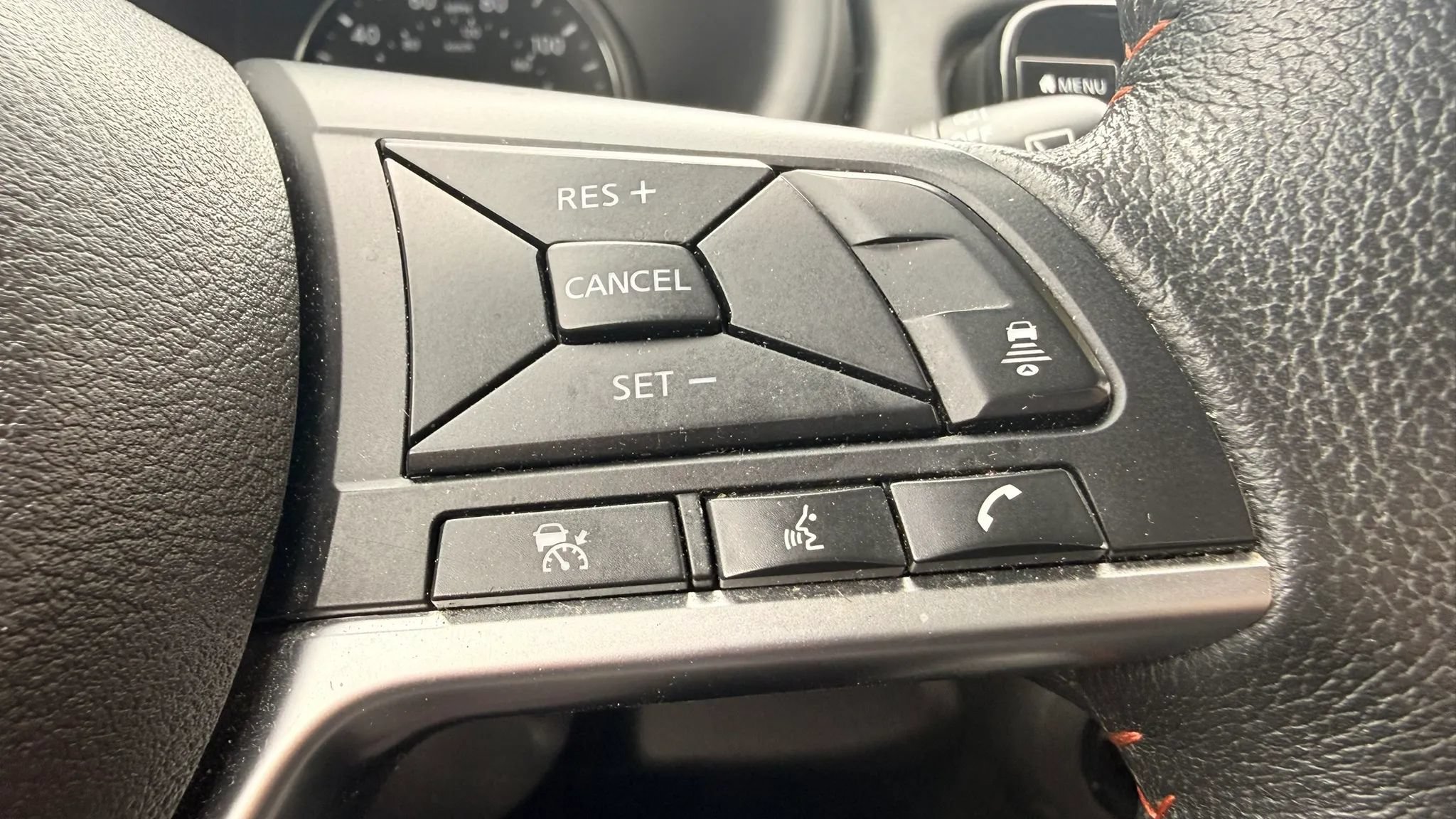 Used 2024 Nissan Kicks SR FWD image 20