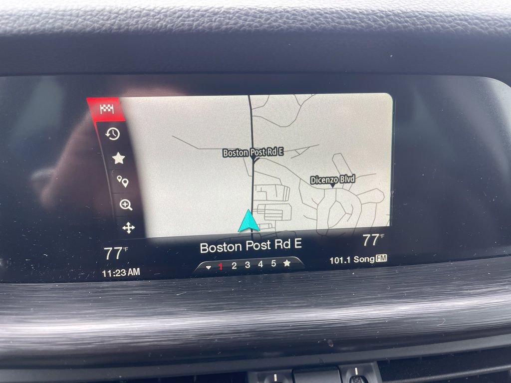 Used 2018 Alfa Romeo Stelvio AWD image 21