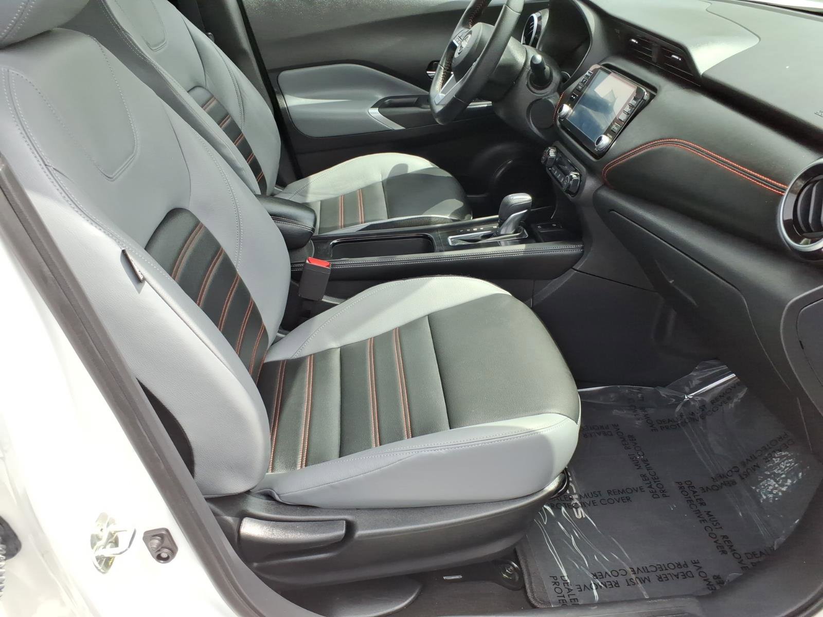 Used 2023 Nissan Kicks SR w/ SR Premium Package FWD image 9