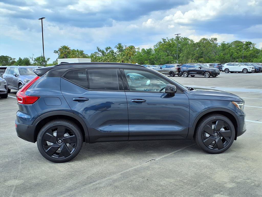 New 2026 Volvo XC40 B5 Ultra w/ Protection Package Premier AWD/4WD image 8