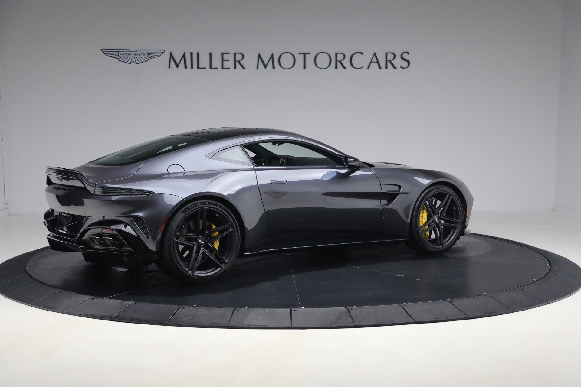 New 2026 Aston Martin V8 Vantage S image 8