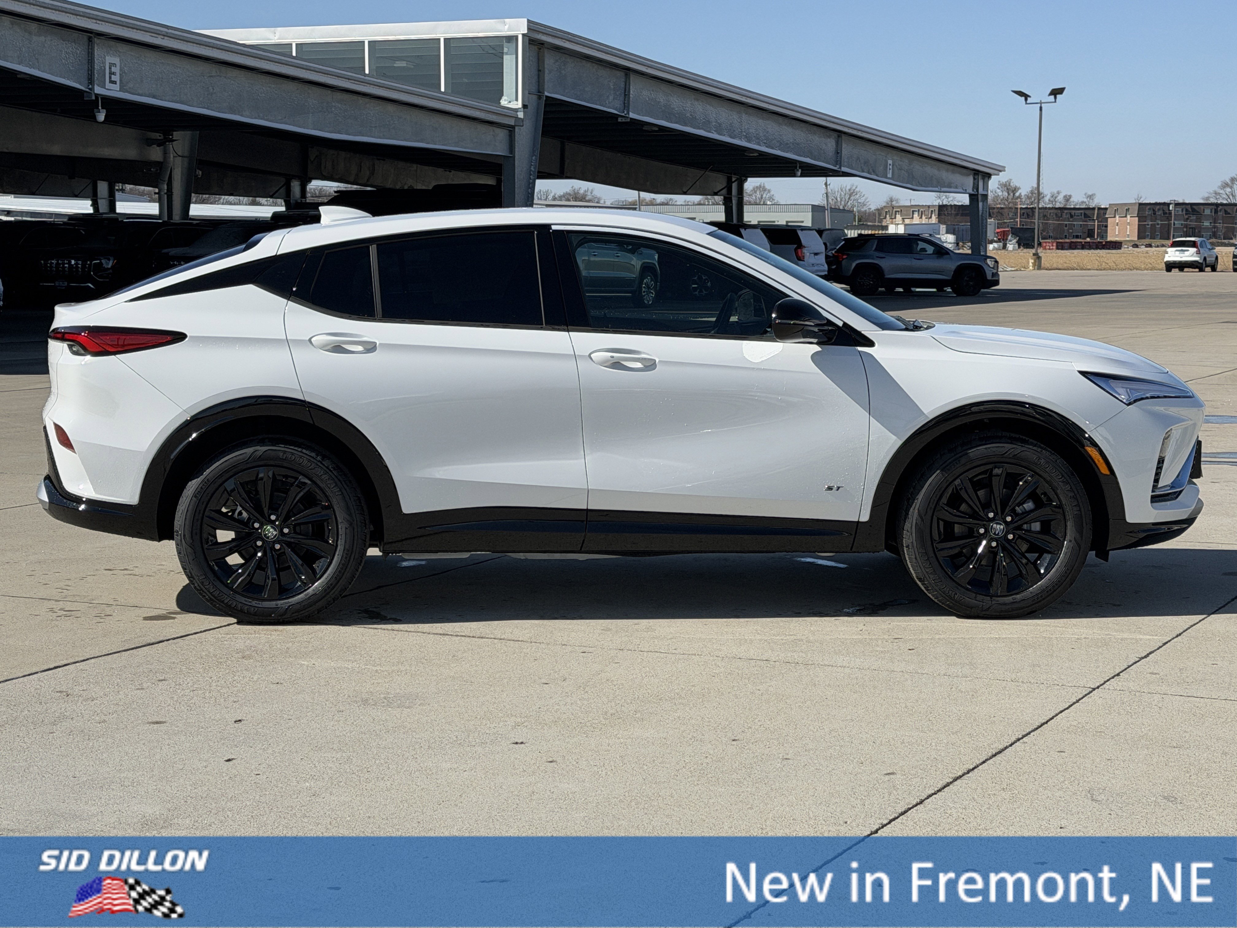 New 2026 Buick Envista Sport Touring image 3