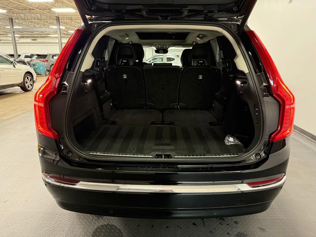 Used 2024 Volvo XC90 T8 Ultimate w/ Lounge Package AWD/4WD image 23