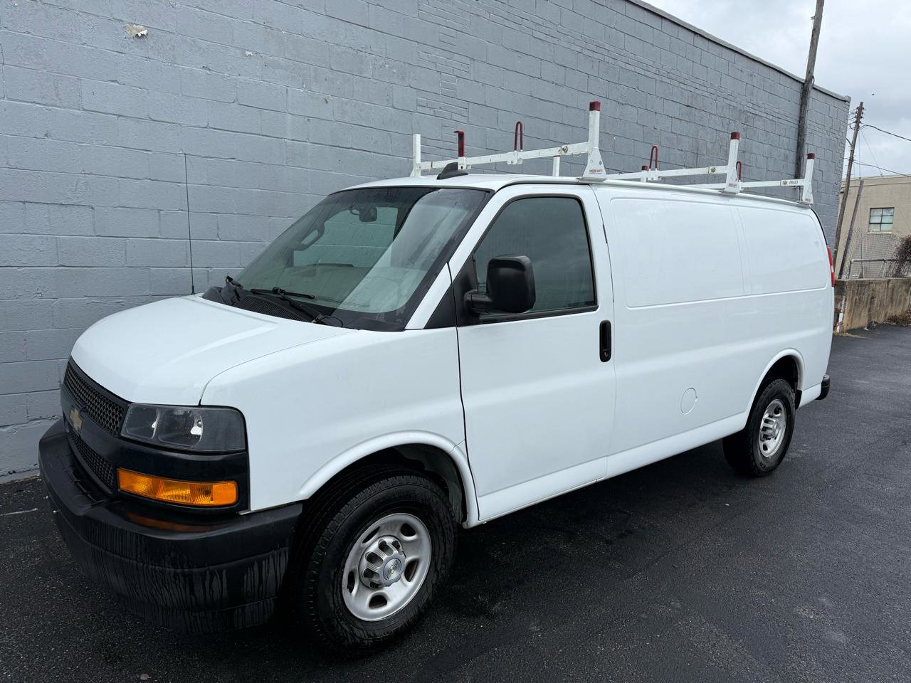 Used 2021 Chevrolet Express 2500 w/ Driver Convenience Package image 7