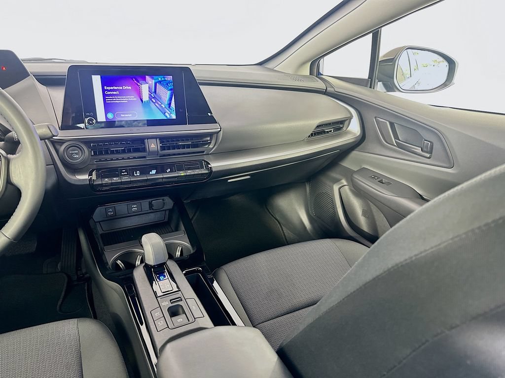 Certified 2024 Toyota Prius LE FWD image 23
