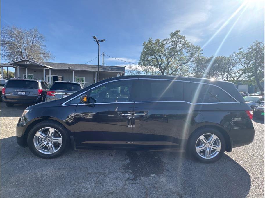 Used 2011 Honda Odyssey Touring image 4