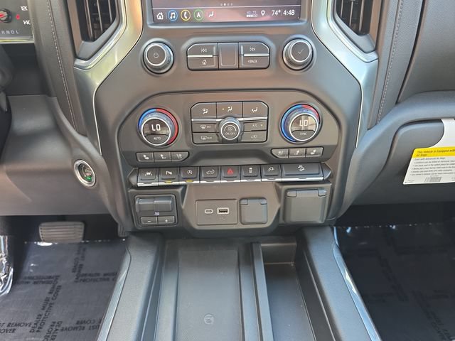 Used 2019 Chevrolet Silverado 1500 LTZ w/ LTZ Premium Package AWD/4WD image 17