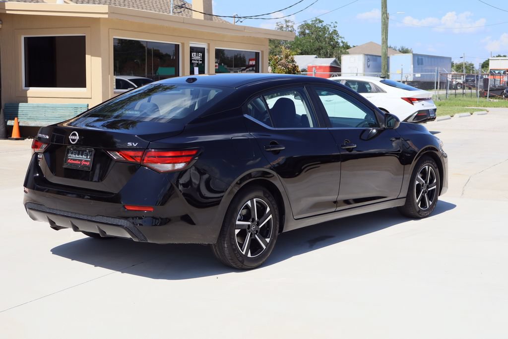 Used 2024 Nissan Sentra SV FWD image 9