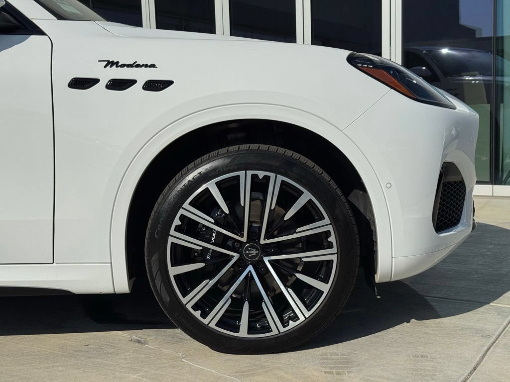 Used 2025 Maserati Grecale Modena AWD/4WD image 10