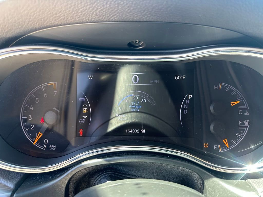 Used 2019 Jeep Grand Cherokee Limited AWD/4WD image 15