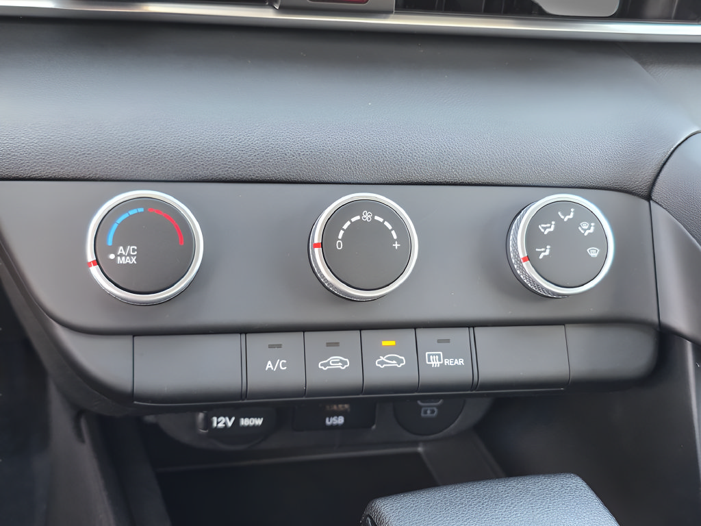 New 2026 Hyundai Elantra SE FWD image 20