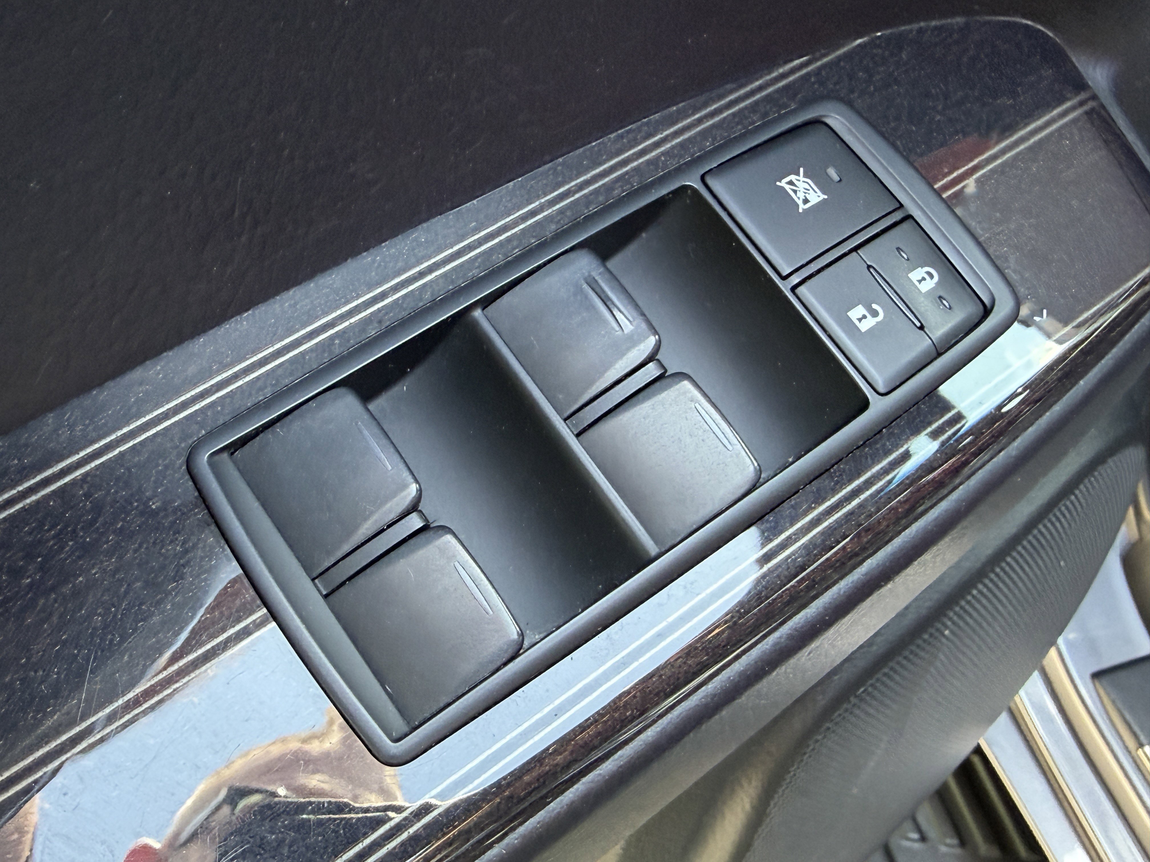 Used 2020 Lexus GX 460 Premium w/ Premium Package image 15