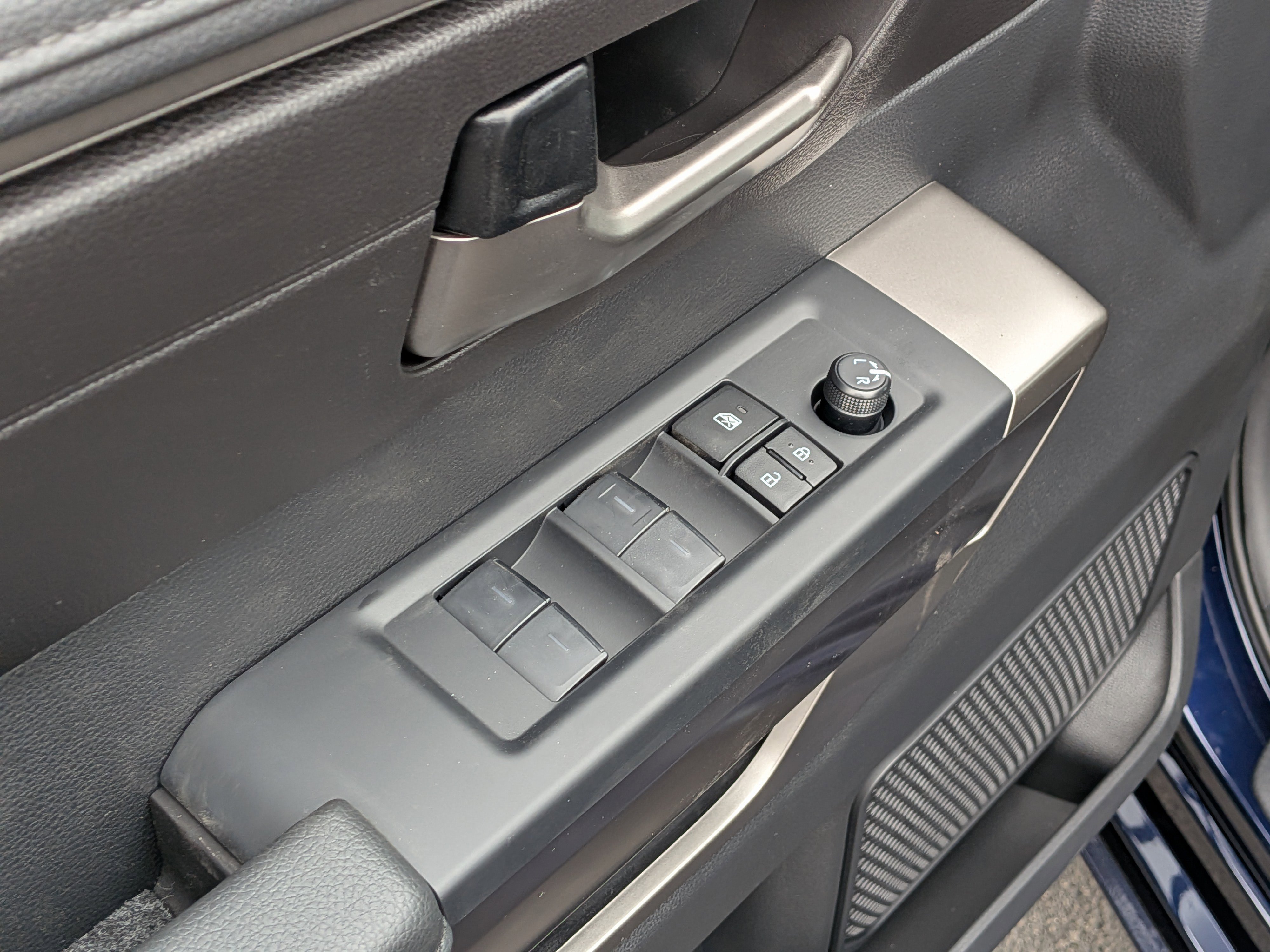 New 2026 Toyota Tundra SR5 w/ SR5 Convenience Package image 12