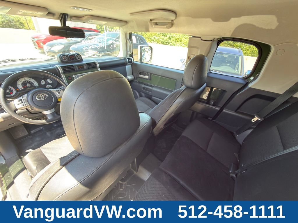 Used 2012 Toyota FJ Cruiser 2WD w/ Upgrade Pkg image 26